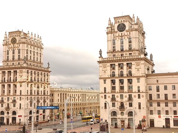 Город как птица феникс: автопешеходная экскурсия по Минску - фото 2