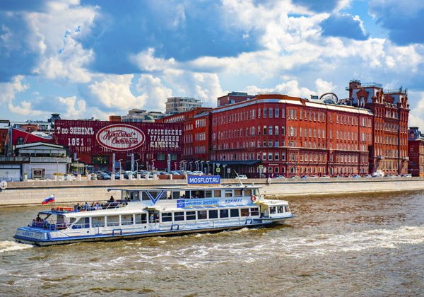 Круговая речная прогулка по центру Москвы от причала «Нескучный сад» - фото 3