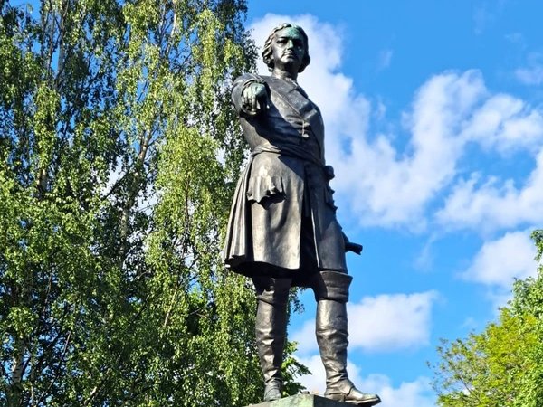 Пешком по историческому центру Петрозаводска