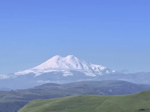 Один день в Приэльбрусье: горы, нарзан и легенды (из Кисловодска) - фото 1