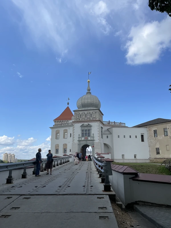 Из Минска по следам истории: Гродно, Лида и Мурованка