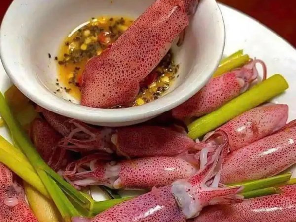 Вечер за кальмарами на Фукуоке: прогулка и ужин в море (всё включено) - фото 3
