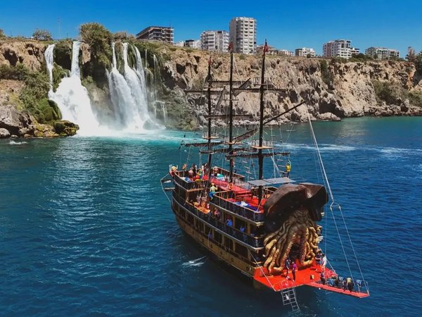 Анталья на закате: пиратский круиз к водопаду Дюден - фото 2