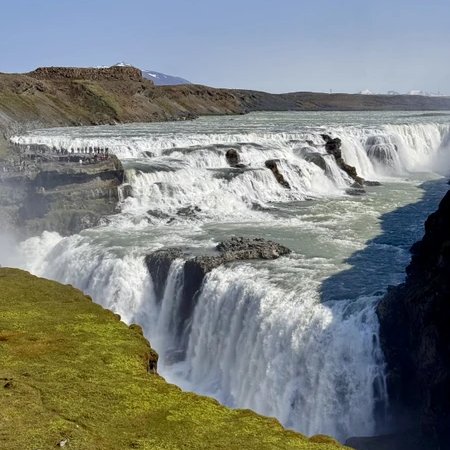 Из Рейкьявика по Золотому кольцу Исландии: гейзеры, водопад Гюдльфосс и кратер Керид
