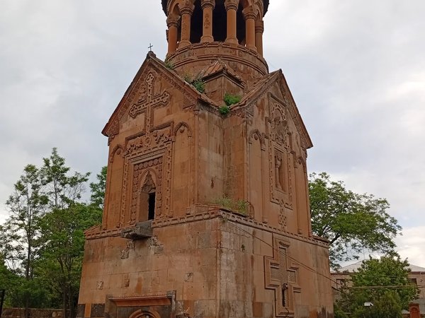 Три грани Армении: церковь Егвард, крепость Бжни и озеро Севан - фото 2