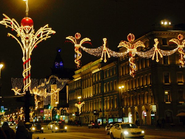 Огни новогоднего Петербурга и подарки! - фото 1