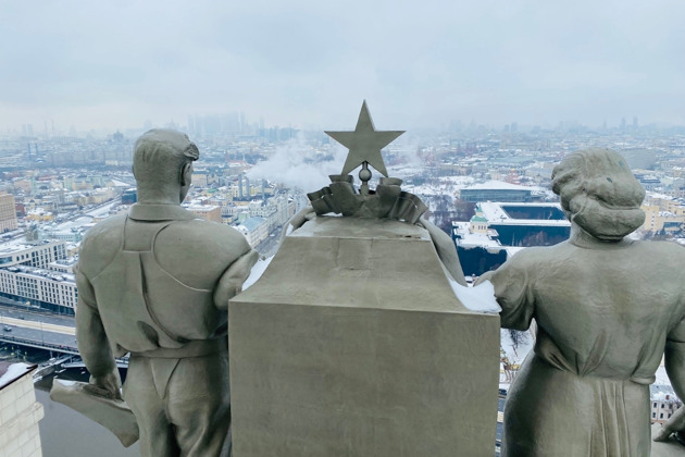 Под шпилем легендарной высотки: экскурсия в высотку на Котельнической