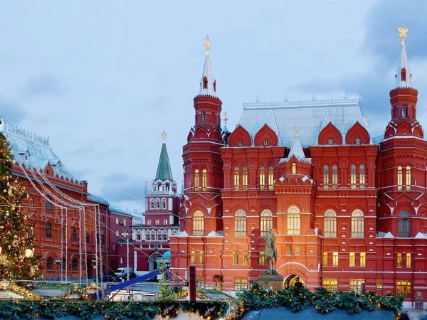 Новогодняя Москва: автобусная экскурсия - фото 3
