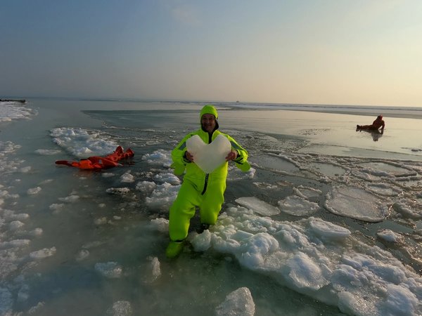 На сапе в гидрокостюме — по ледяному морю - фото 4