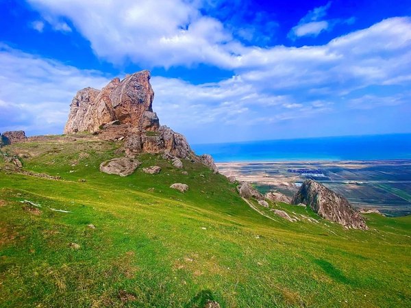От Гобустана до Бешбармага: горы, вулканы и чёрная икра - фото 4