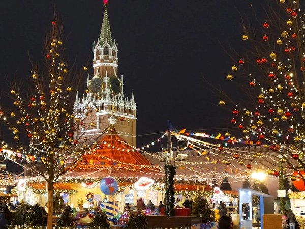 Новогодняя Москва: групповая автобусная экскурсия - фото 3