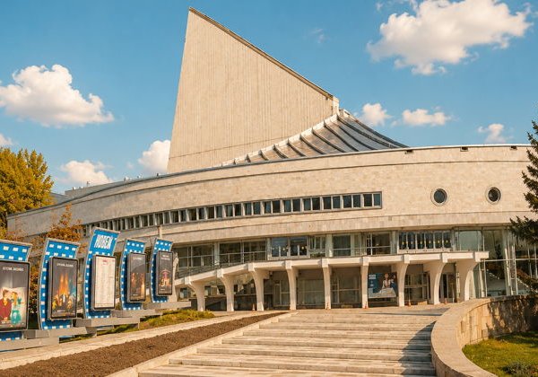 «Новосибирск: Город в камне» — самостоятельный квест в мессенджере - фото 2