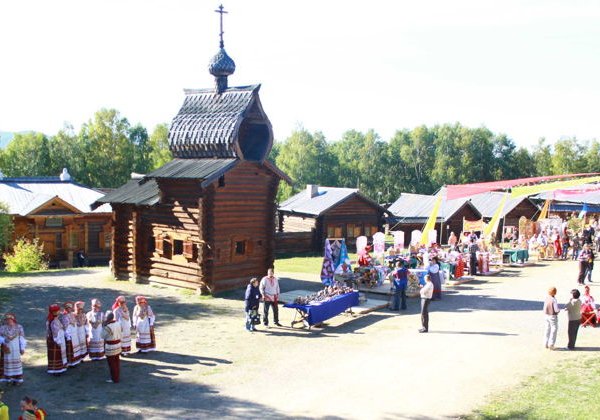 Посёлок Листвянка и музей Тальцы | Однодневная экскурсия на Байкал - фото 4