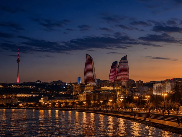 Когда Баку зажигает огни: вечерние панорамы и знаковые локации - фото 1