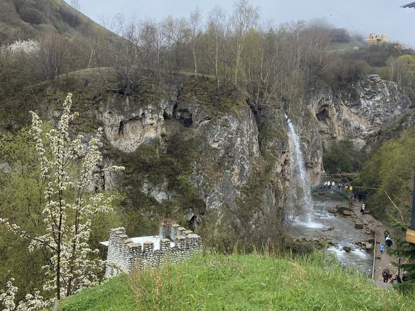 Увлекательное путешествие к Медовым водопадам - фото 3