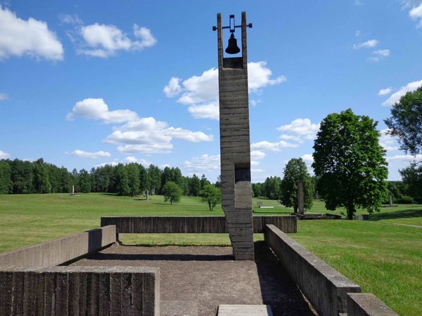 Трансфер из Минска в Хатынь и Логойск
