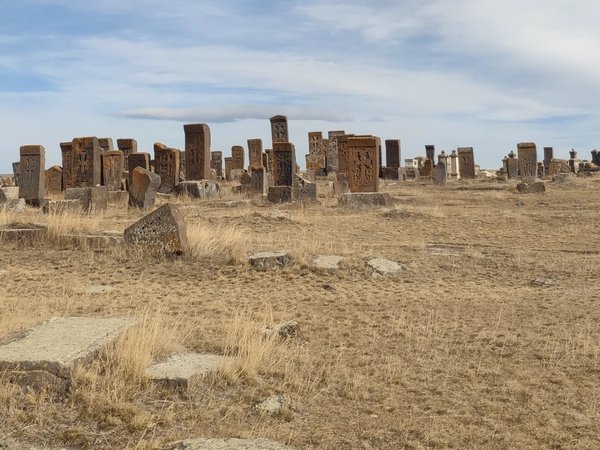 Обратная сторона Севана: Айраванк, Норатус и армянские сыры - фото 3