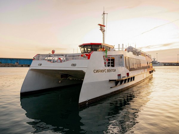 Морская прогулка из Сириуса на скоростном катамаране к границе с Абхазией и Адлеру - фото 4
