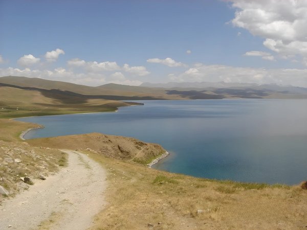 Южный берег Иссык-Куля: каньон Сказка, водопады и дикие пляжи - фото 3