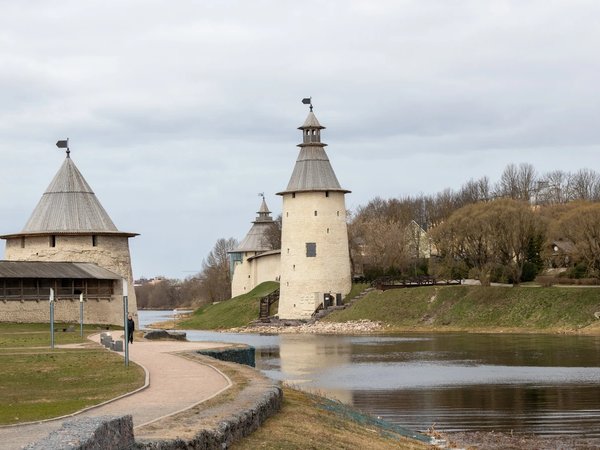 Сказки запсковских башен