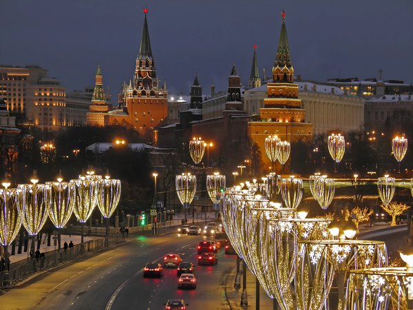 С поющим Дедом Морозом — на автобусе по новогодней Москве! - фото 3