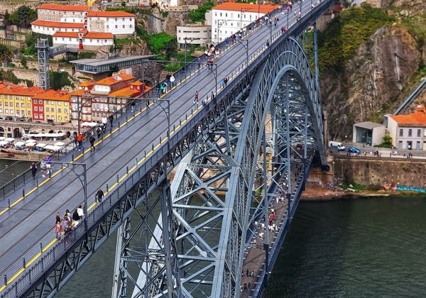 Португалия разная: 5-дневный тур от Порту до океана Назаре - фото 1