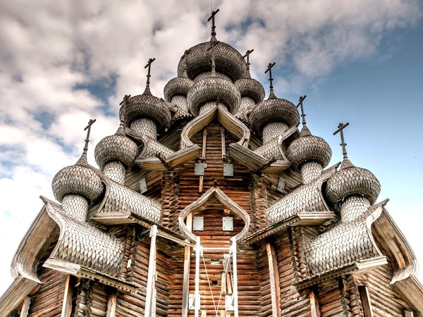Из Петрозаводска — на сказочный остров Кижи