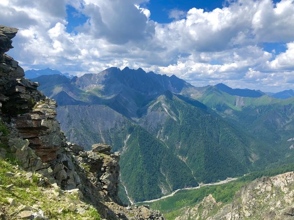 Из Иркутска к Восточным Саянам: долина потухших вулканов и термы Аршана - фото 4
