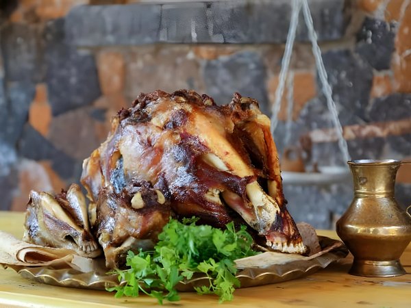 Сначала страшно, потом вкусно: кялла в Гюмри