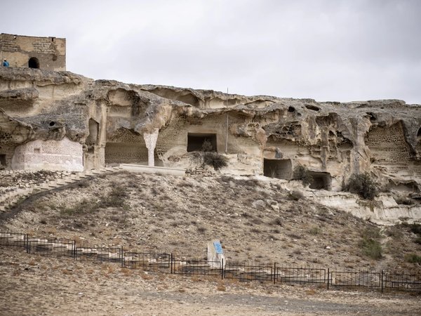 Из Актау — к каньонам, подземной мечети и долине шаров - фото 4