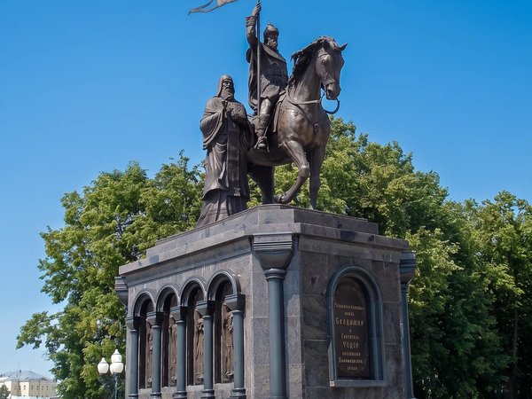 Квест-экскурсия по Владимиру: город соборов и легенд (без гида) - фото 2