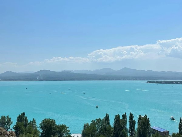 Из долины к облакам: Арарат, армянский Ватикан и лазурный Севан - фото 4