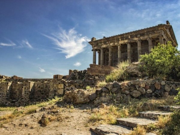 Природа и святыни Армении: Гарни, Гегард и «Симфония камней» - фото 3