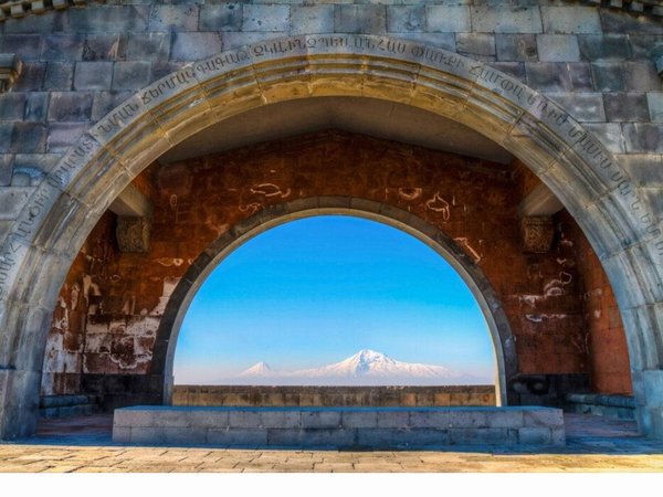 Природа и святыни Армении: Гарни, Гегард и «Симфония камней» - фото 2