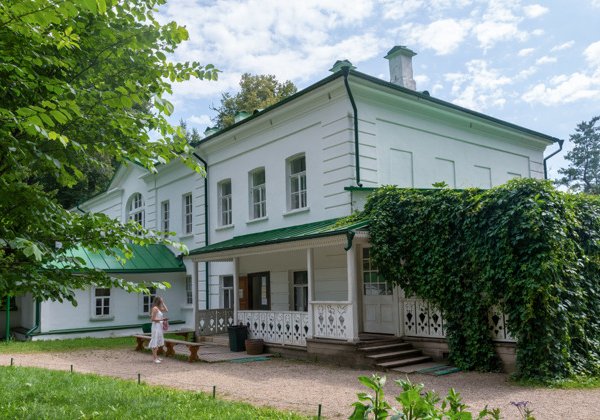 Ясная Поляна: экскурсия по усадьбе и дому Льва Толстого (без трансфера)