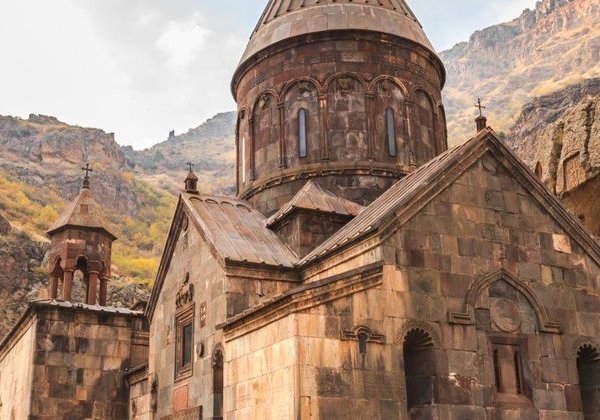 Групповой тур: Хор Вирап, Азатское водохранилище, Гарни и Гегард - фото 4