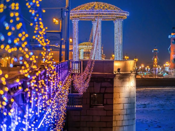 Новогодний Петербург: огни, подарки, чудеса - фото 4