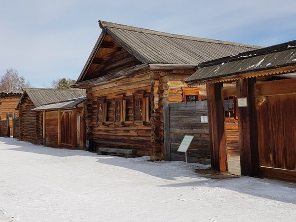 Байкал от истока Ангары до ледяных пузырьков - фото 4