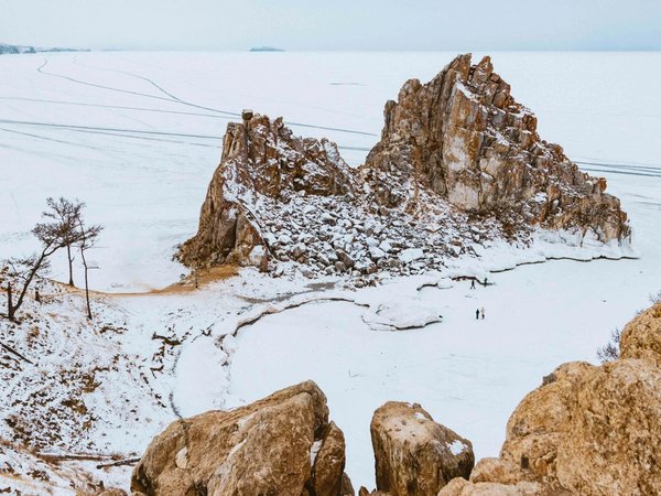 От купеческого Иркутска до ледяного Ольхона: зимний Байкал на хивусе - фото 1