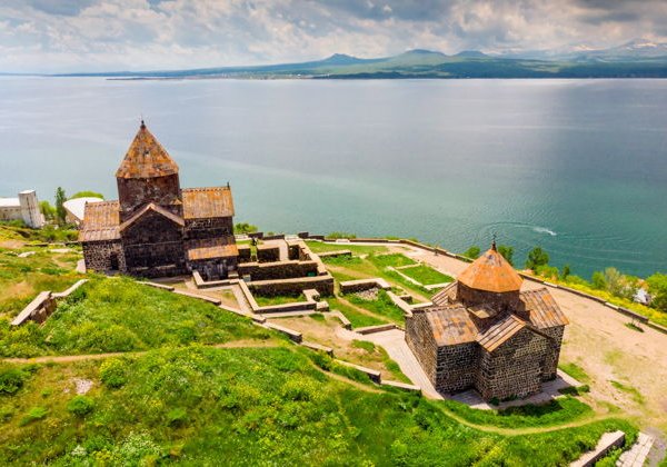 Цахкадзор, Кечарис, канатная дорога, Севан и Севанаванк: групповой тур - фото 2