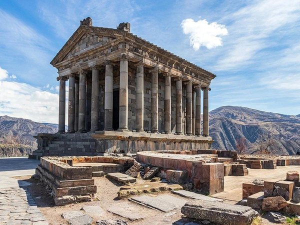 Гарни, Гегард и Симфония камней — в женской компании - фото 1
