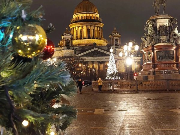 Новогодние чудеса Петербурга - фото 1
