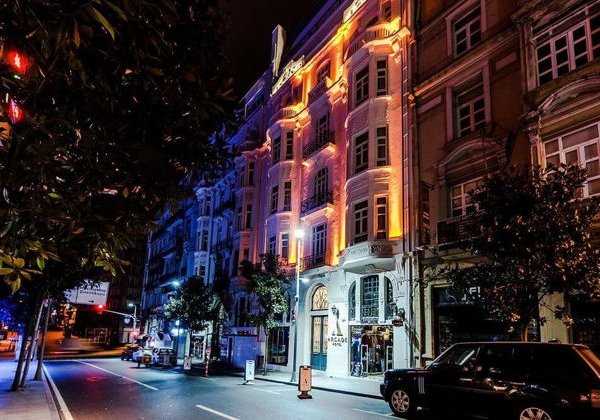 Нетуристический Стамбул: прогулка по современным районам (Европа+Азия) - фото 1