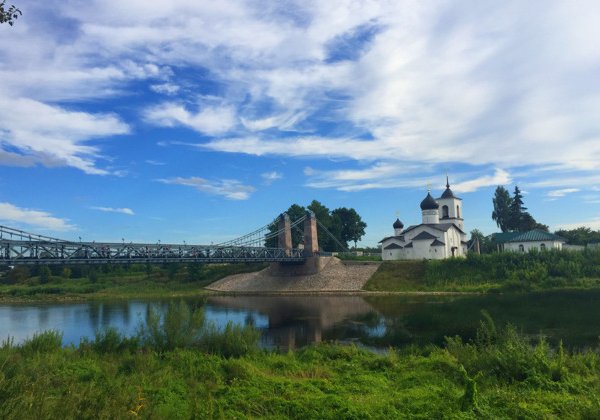 Остров и Линия Сталина