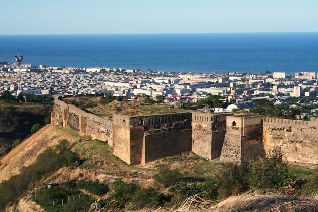 Дербент и Каспийский монстр «Лунь»-4