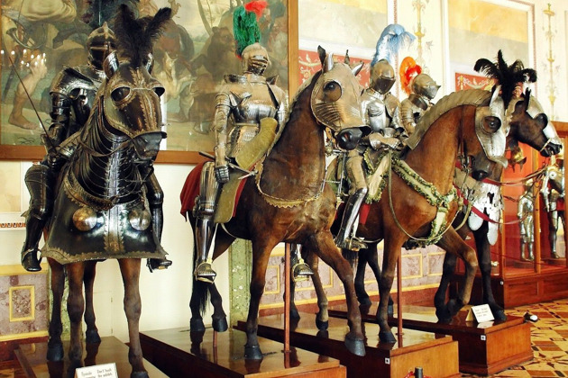 Фото - экскурсия: Аудиогид по Рыцарскому залу Эрмитажа с включенным входным билетом