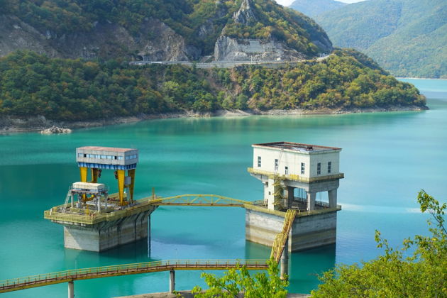 Фото экскурсии - Казбег — Ананури — Гудаури: легендарные пейзажи - 9