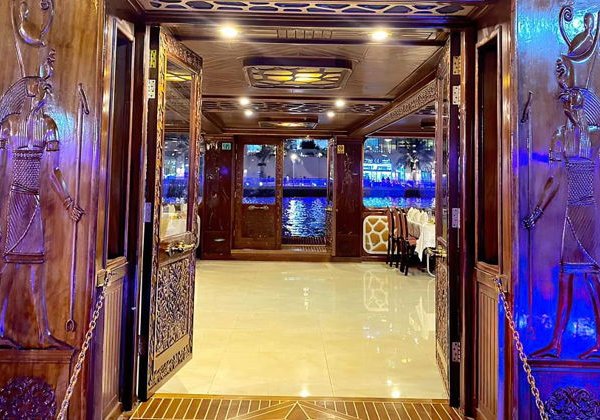 По Дубай Марине на яхте Ocean Empress с ужином по системе «шведский стол» - фото 4