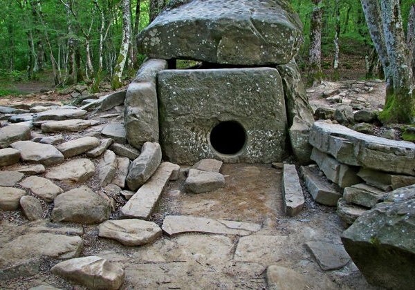 Знакомство с тайнами дольменов Геленджика - фото 3