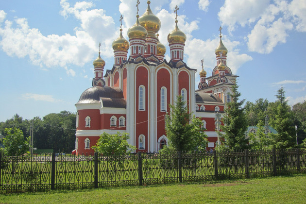 Экскурсия по монастырям и храмам на транспорте туриста